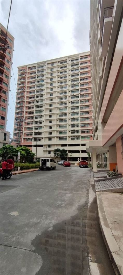 Condo For Sale in San Andres , Manila .